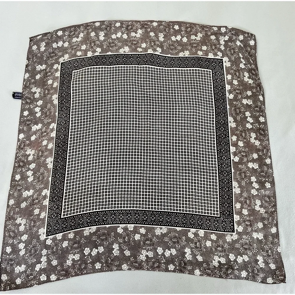 Vintage Fast Color Brown WPL 209 Geometric‎ / Floral Bandana 27